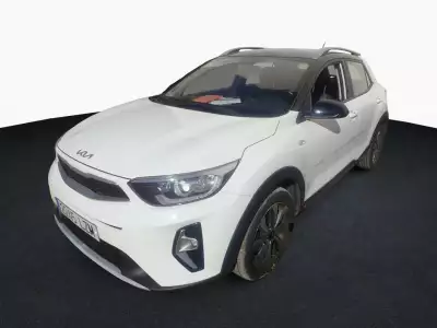 Kia Stonic 1.0 t-gdi 74kw (100cv) mhev imt concept